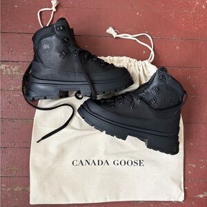 Canada Goose Black Leather Jouney  Platform Ankle Boots